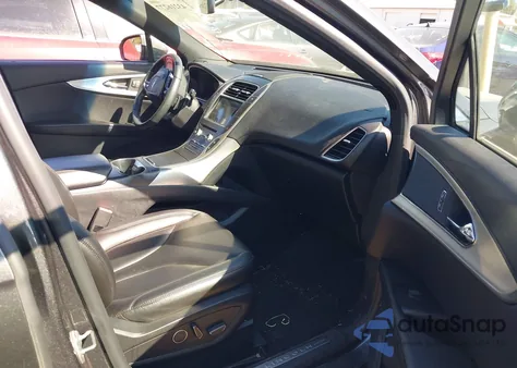 2019 Lincoln Nautilus Standard from USA, damaged, VIN 2LMPJ8J9XKBL30334